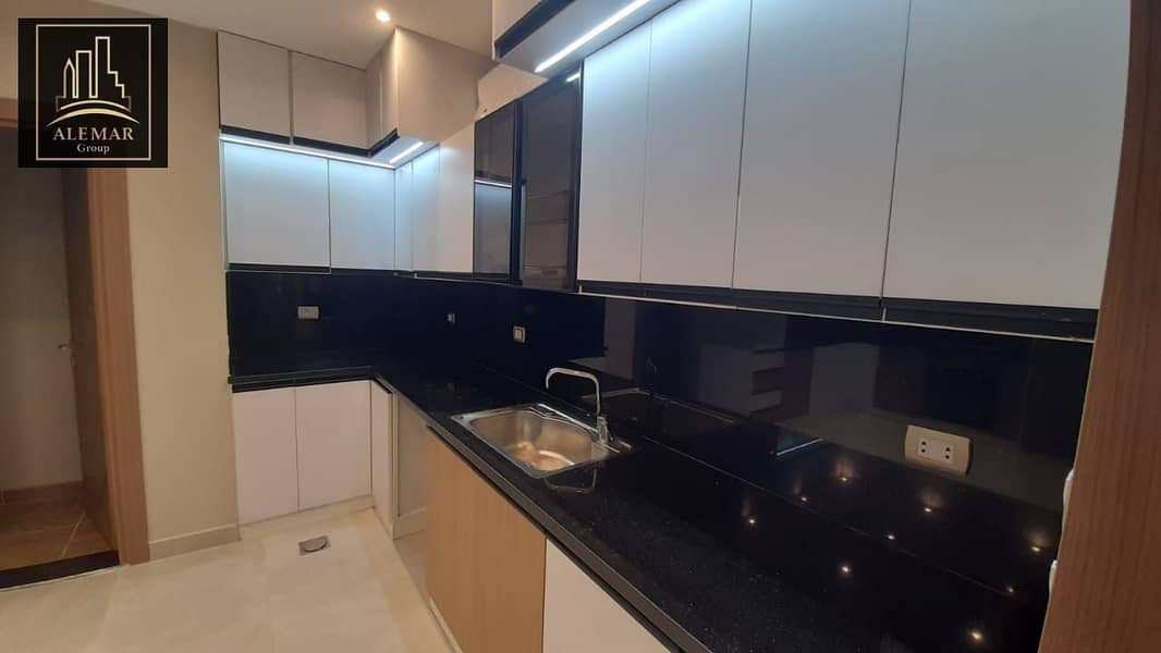 15 75456059-81bd-4bab-9681-e1786e6f0fc1. jpg