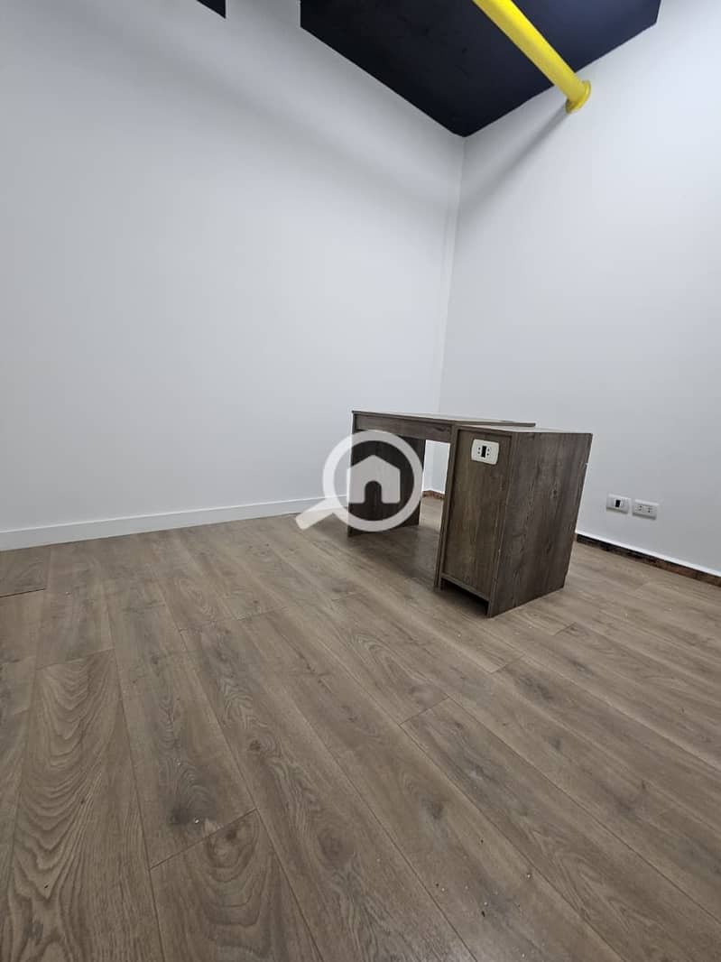 3 WhatsApp Image 2025-12-30 at 3.59. 09 PM (2). jpeg