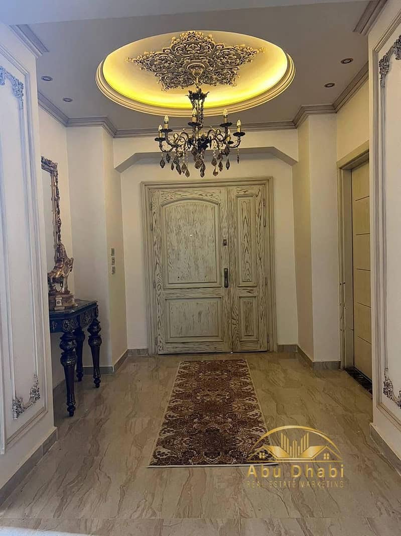 12 8ff7ff07-5e60-4902-82f6-adaa03fef1c6. jpg