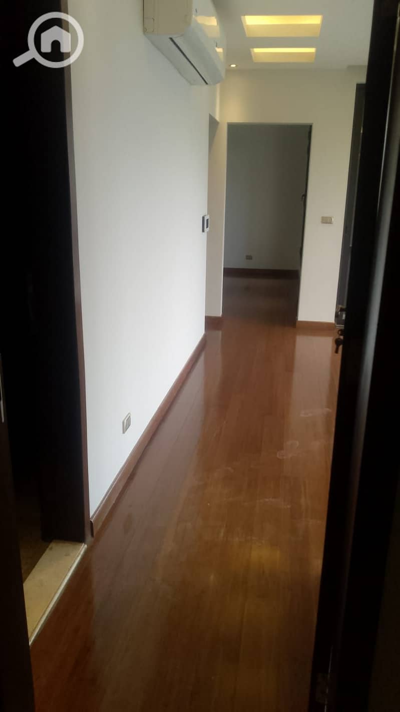 4 WhatsApp Image 2025-12-30 at 4.12. 10 PM (2). jpeg