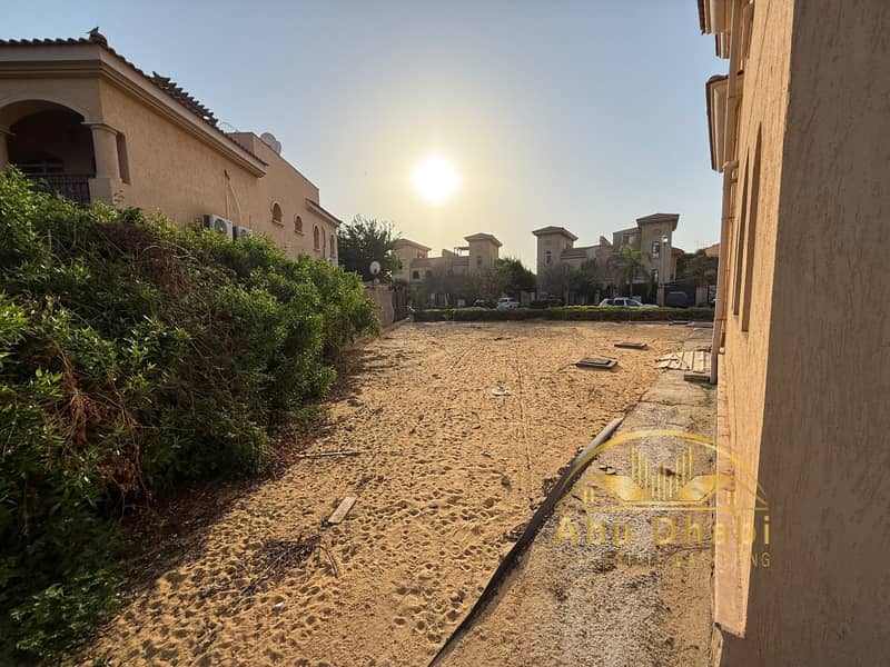 8 6f2487e4-53b3-4fe5-8431-c599fd6e359a. jpg