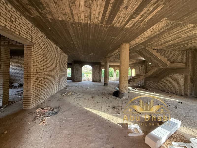 12 92ef2cc9-5beb-4ad6-87ad-39a1b30faaa7. jpg