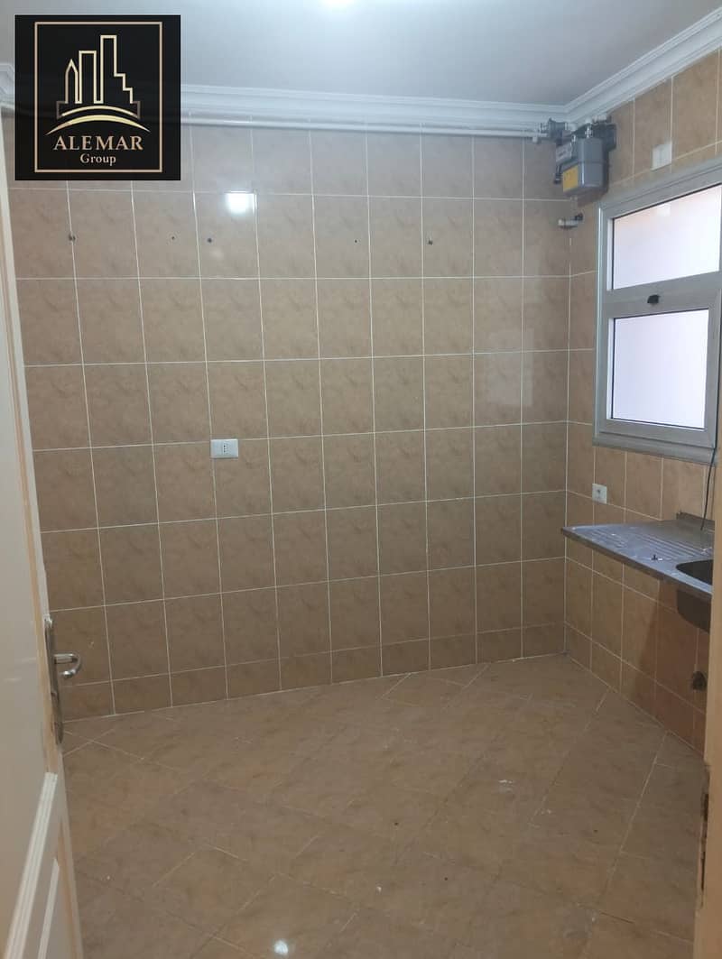 9 d7a48725-c6a5-4904-b045-de5a7438f379. jpg