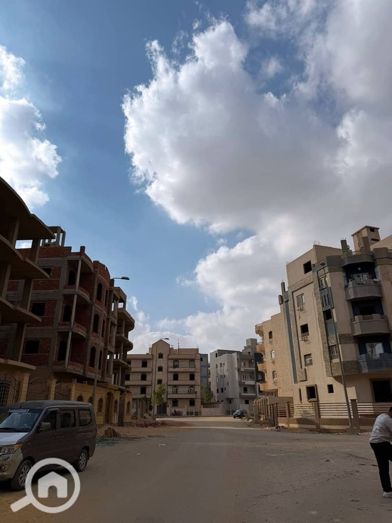 2 e9c90d2d-2112-4089-abf3-1ccf8faee4f8. jpg