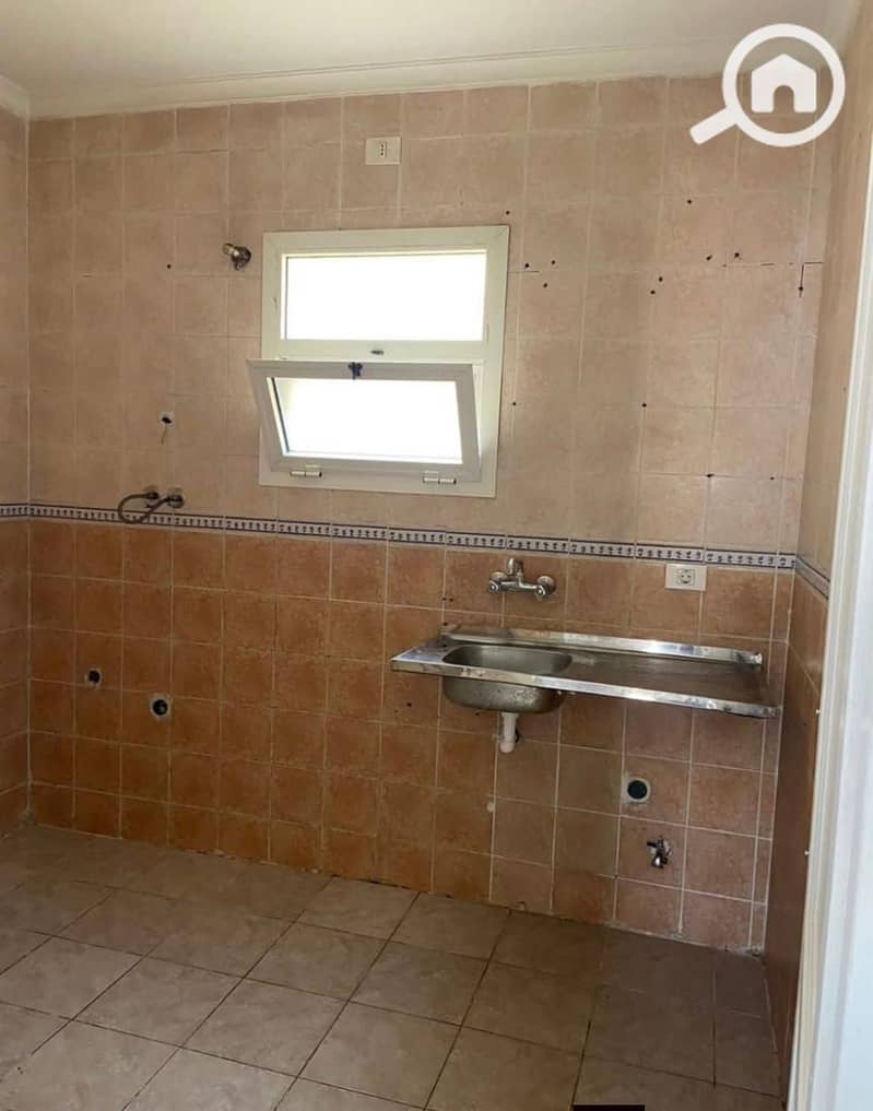 10 b7ef605a-9ad7-4d6e-8dca-3f800641cc70. jfif. jpg