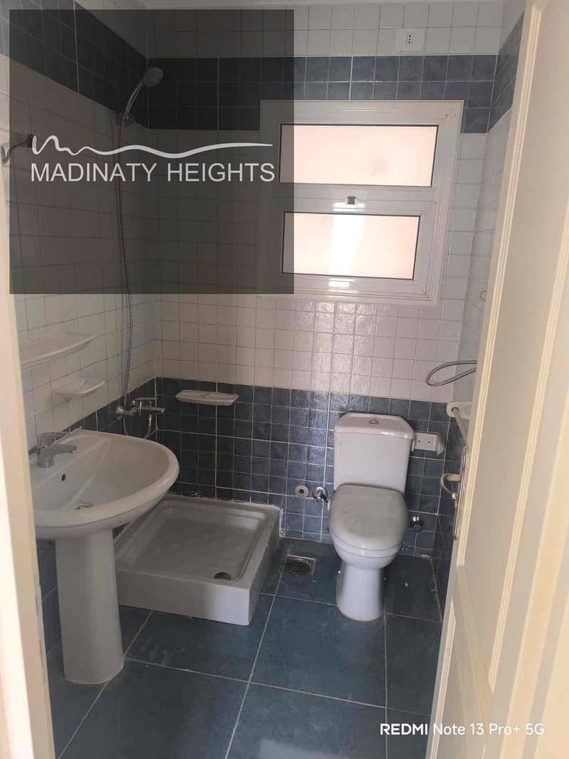 6 bdf2c96d-ac7d-4367-8e65-f6db913d4fc1. jpg