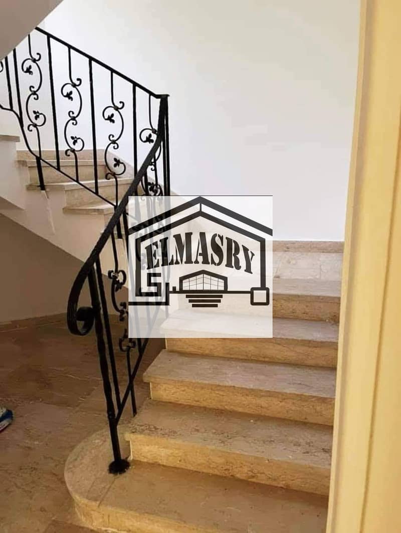 12 f3be064b-6849-40f2-bf82-b597cc50c0ff. jpg