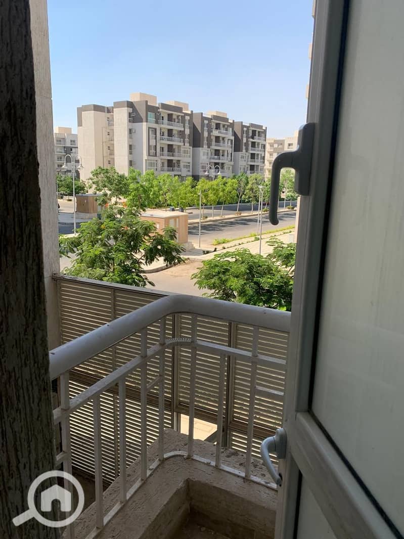 8 40985eca-dbd3-43c2-b227-c76d7ae0db88. jfif. jpg