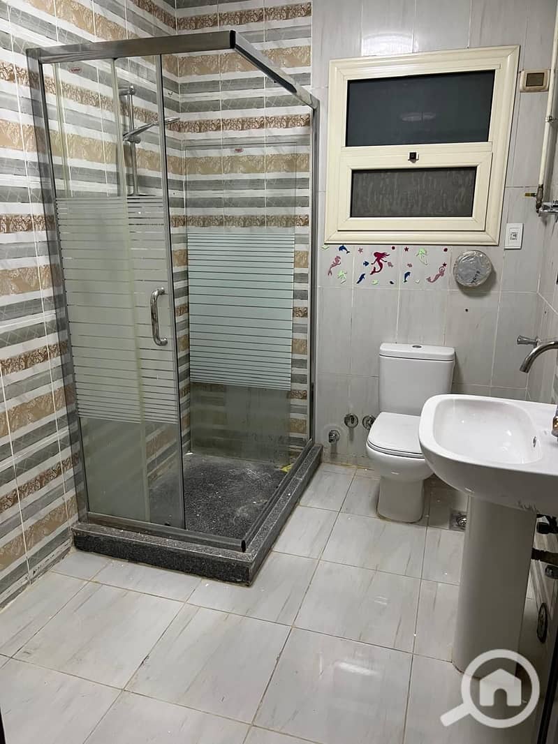 12 e0944c94-b97e-4831-ad46-142dd952b7dc. jpg