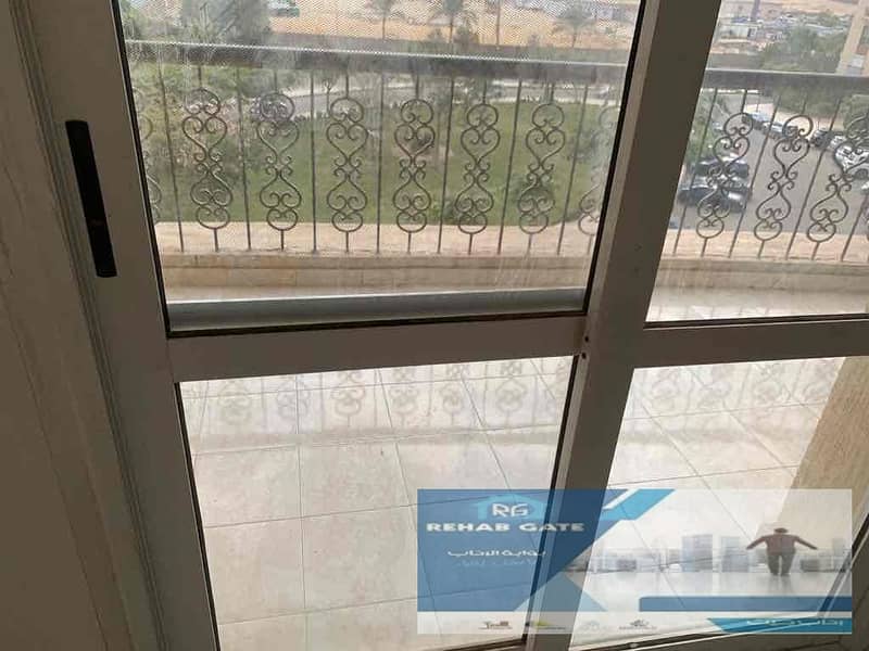 5 1a81c10b-8e3d-4c9e-99d2-d0ad3dfbfb00. jpg