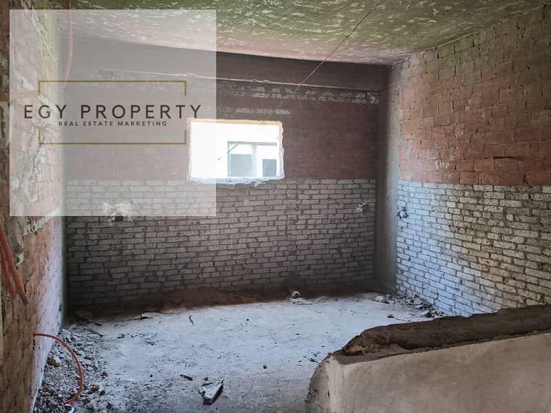 6 12b19609-58b3-4db5-a822-54a5bd769a73. jpg