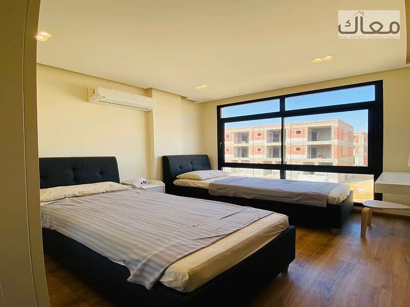 14 f3e6a699-1c7f-44f8-bf34-97490f476dc7. jpeg