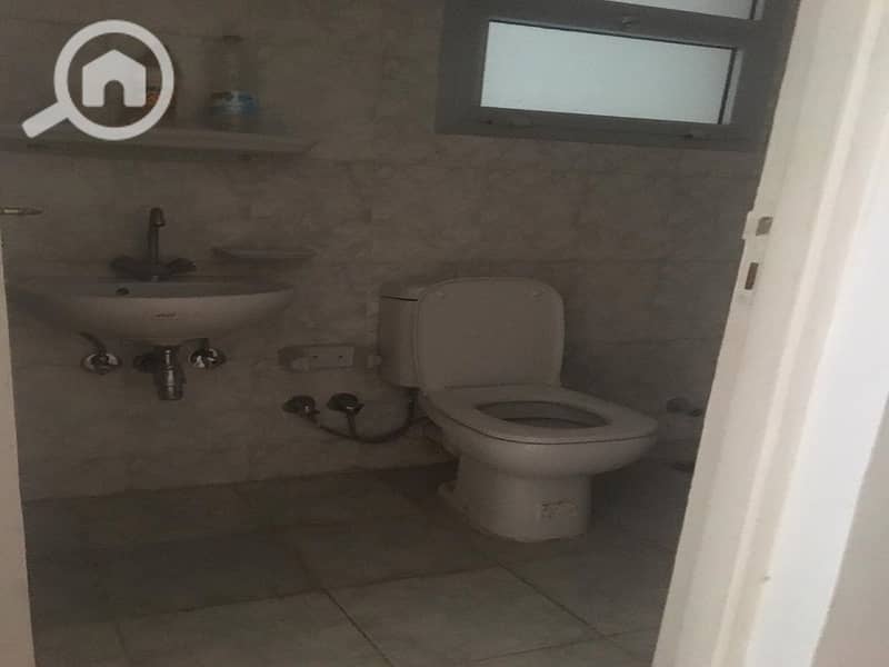 7 89147d4f-4d39-47bc-8fec-e6f369084bbb. jpg