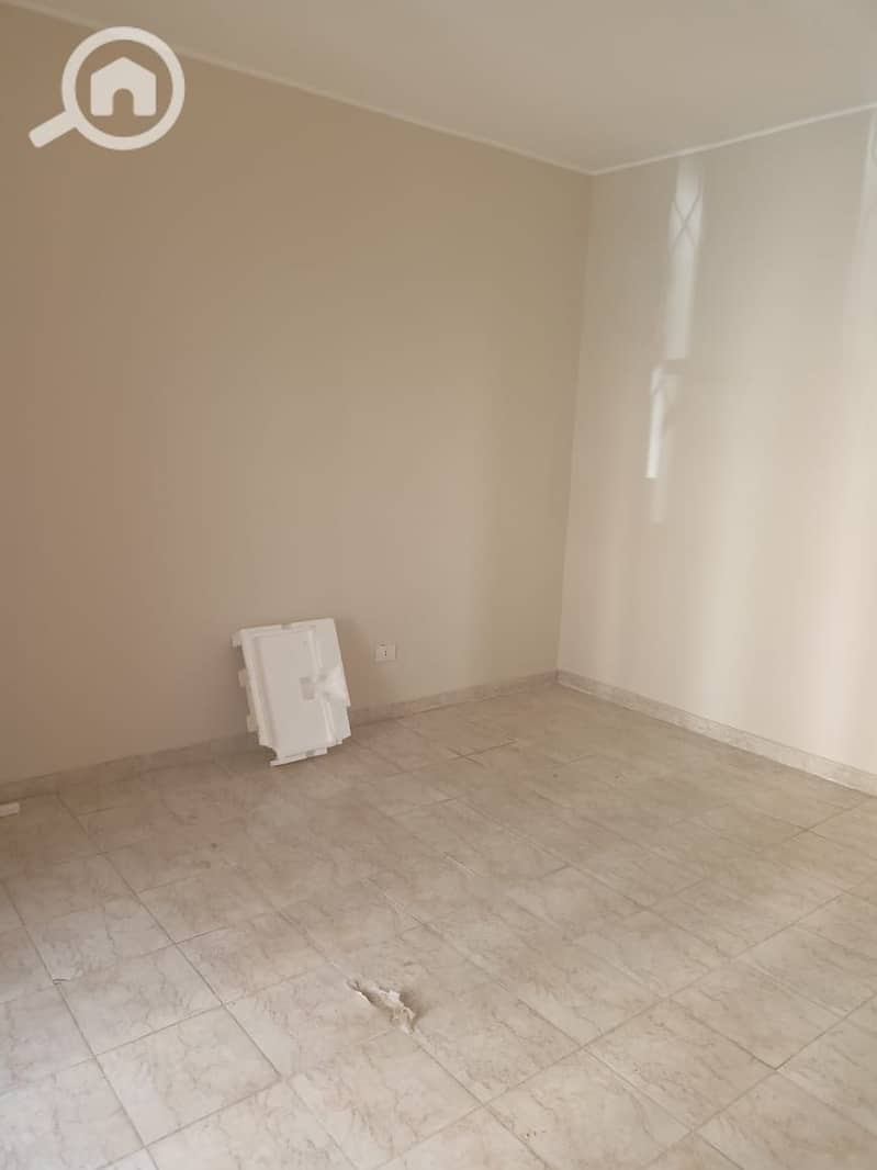 3 0ed62075-b56e-4fe3-98bd-15d7b0b7f135. jpg