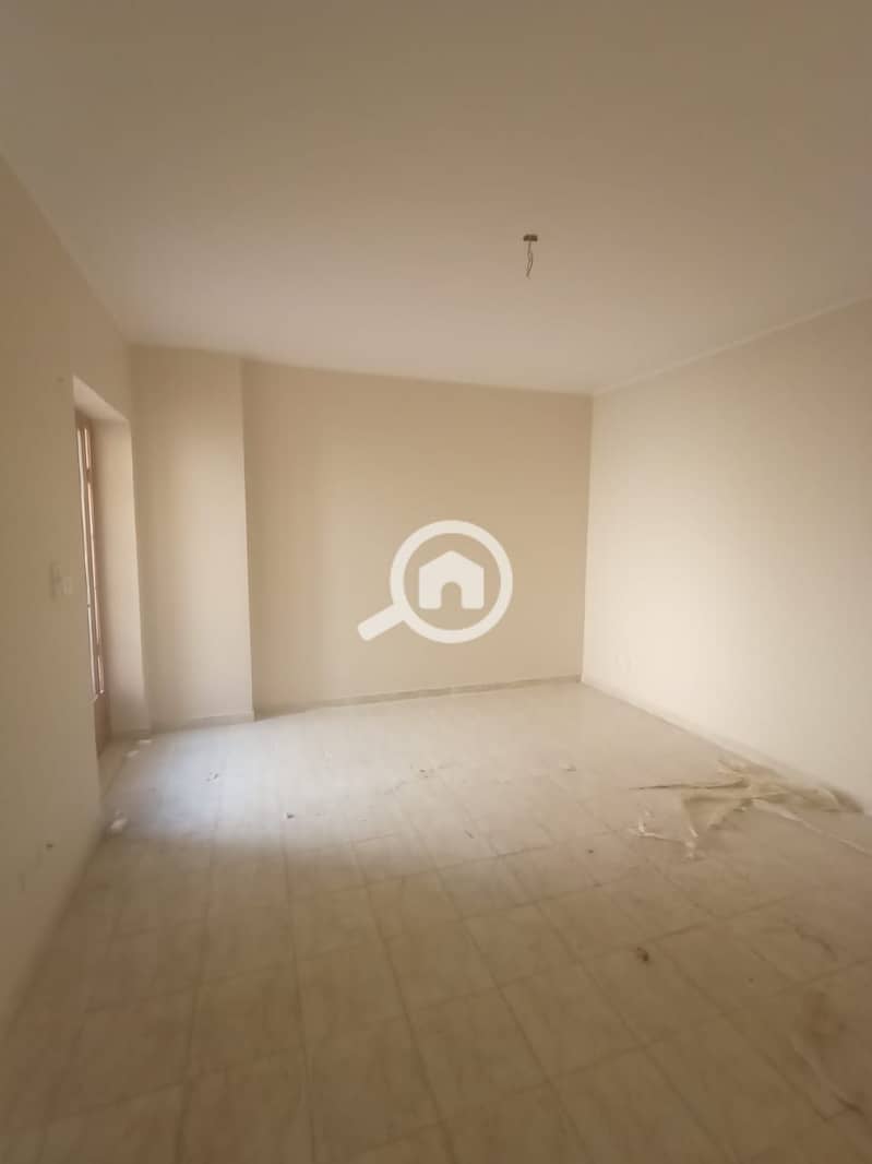 6 5cfc37cf-d44e-4d0d-b211-2da6a35ed035. jpg