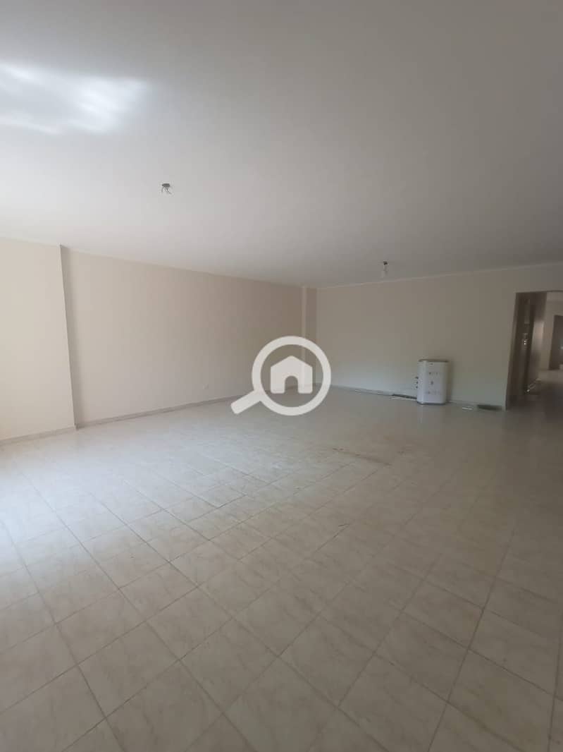 11 d829cf92-cb54-49bc-88e2-a08d01beb4c5. jpg