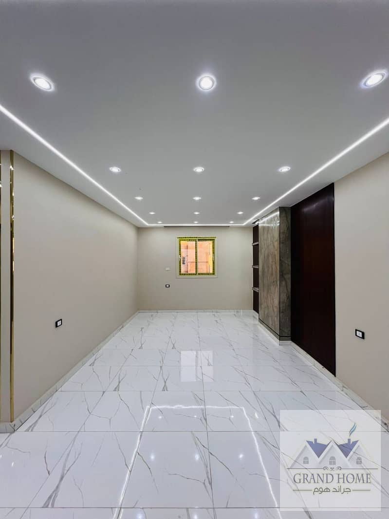 6 85376e54-89dd-470e-b735-c5eed786f816. jpg