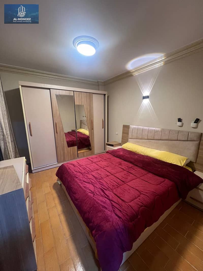 4 78df529d-40a6-4d78-b242-eaa2c10c91b9. jpg