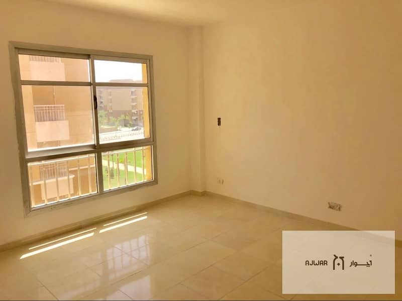 2 4c8c91b9-1e9a-44d4-add6-59a9791bd915. jpg