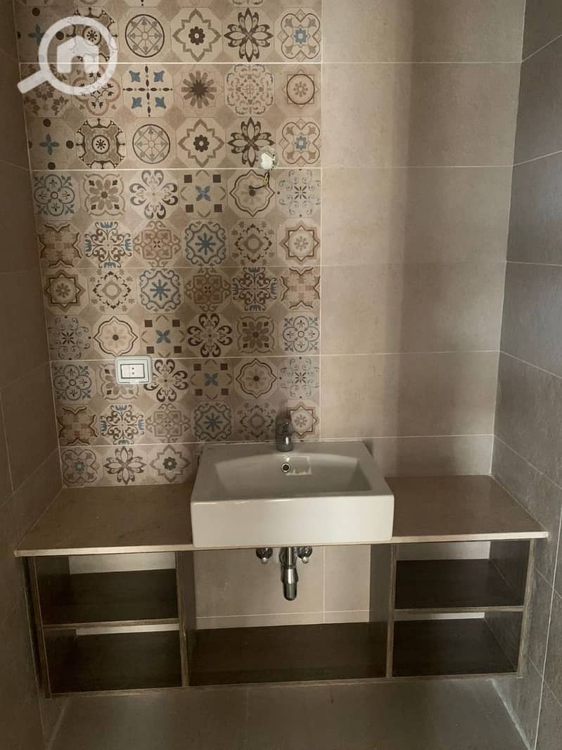 3 1ce37094-4a62-42e7-8895-62e653878a06. jpeg