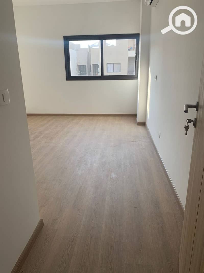 12 09517272-1251-449a-8c1c-6620c392c2b4. jpeg