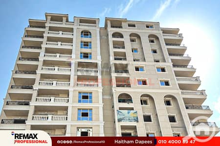 3 Bedroom Flat for Sale in Moharam Bik, Alexandria - 1. jpg