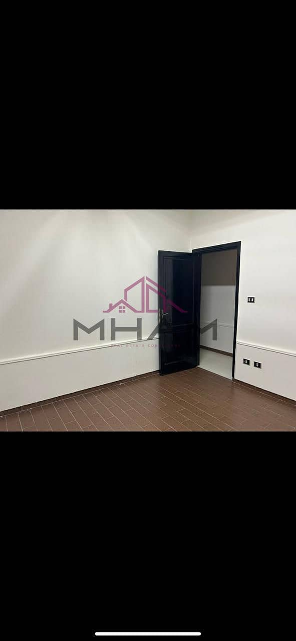 5 photo_5956372015054785436_y. jpg