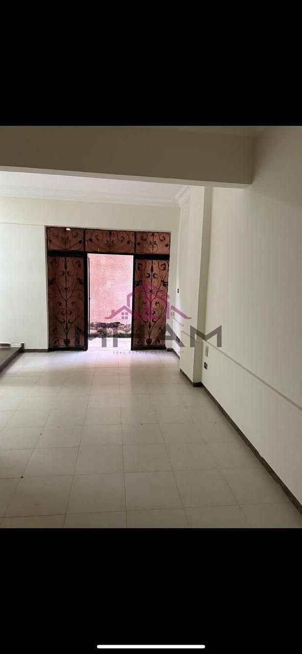 9 photo_5956372015054785440_y. jpg