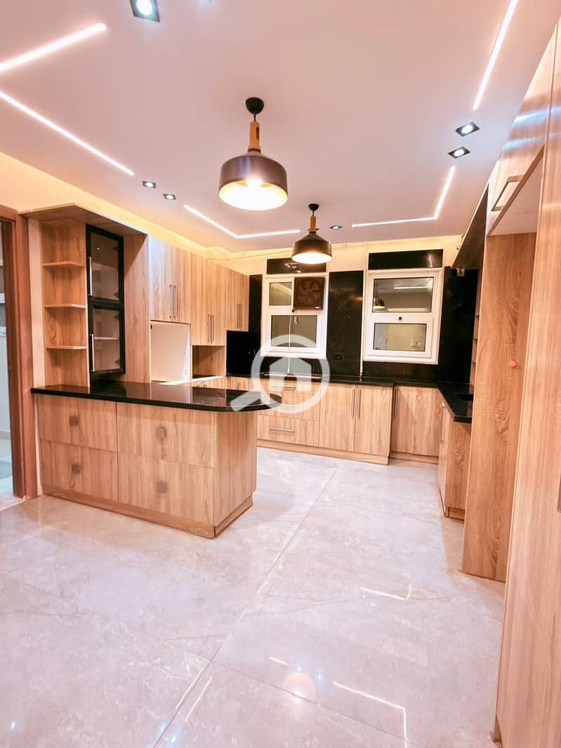 5 7f222804-b9b5-4bff-a244-f63d9d1e4631. jpg