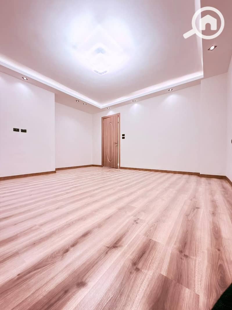 16 6927cd17-fc59-40b5-9be0-cac9241f19b5. jpg