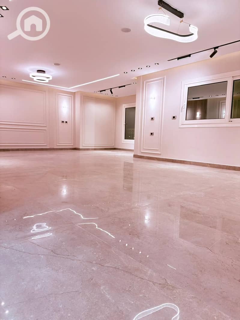 27 fef0ccc5-9301-465b-b09b-bf0f706fd27e. jpg