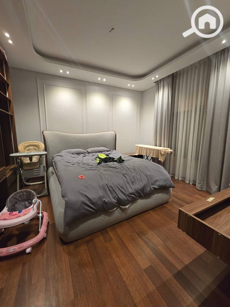 5 8c461a36-7dfe-4948-8f7d-42149a927ec2. jpeg