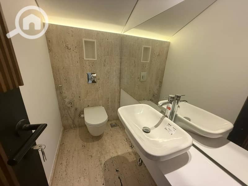 9 WhatsApp Image 2025-11-09 at 7.17. 40 PM (4). jpeg