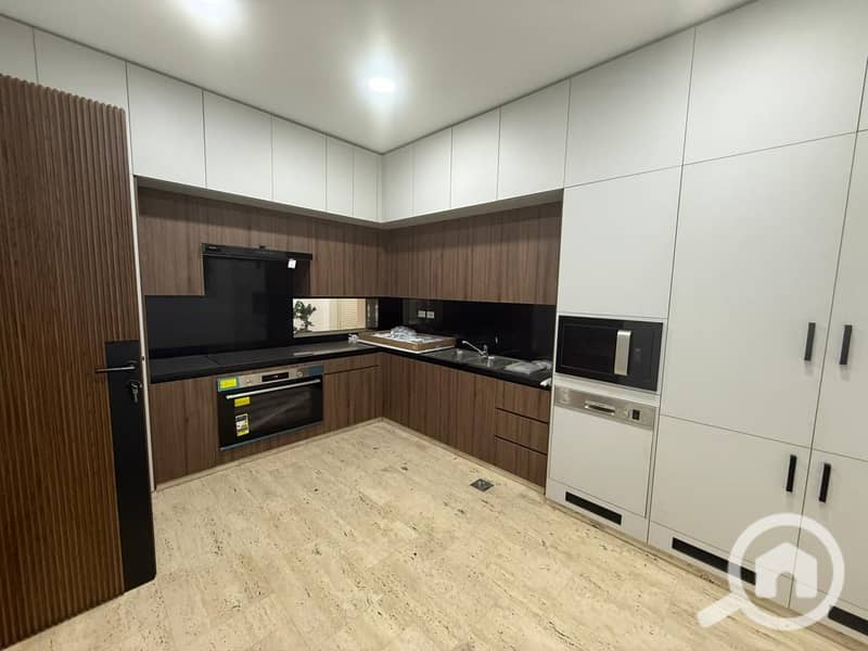 11 WhatsApp Image 2025-11-09 at 7.17. 40 PM (2). jpeg