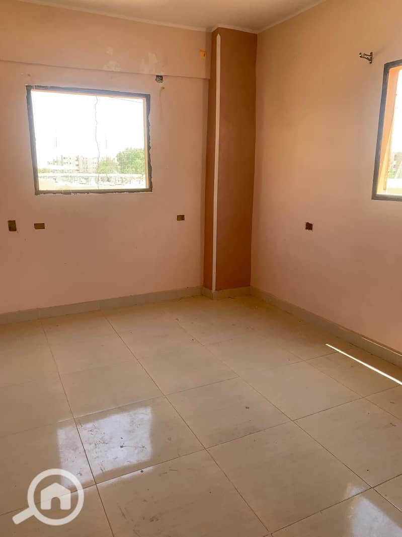 5 0957f9cc-cbd1-4406-9af9-3b3acfdac079. jpeg