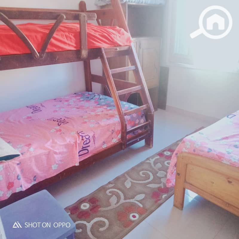 2 dff0cd16-b461-4086-a0fb-8c9cf0ecc0a0. jpg