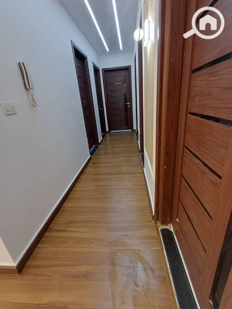 6 7fa3810d-6a5f-49bb-9655-c35b48427282. jpg