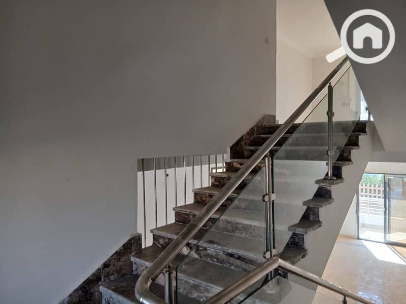 10 WhatsApp Image 2025-02-13 at 10.08. 54_d78916e2. jpg