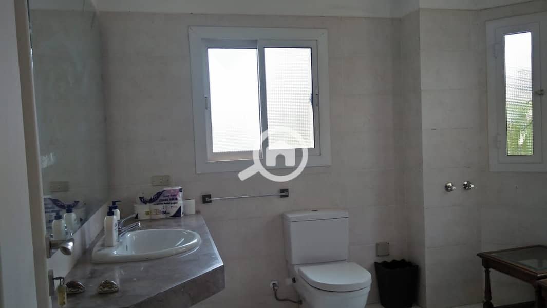 9 69b6364c-6048-4164-a071-47117bc70634. jpeg