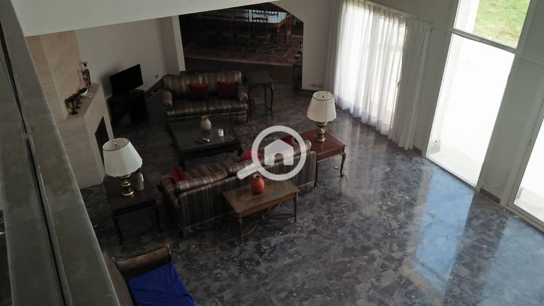 24 dcd51bfe-ada1-4632-a1d3-47ca207c753d. jpeg