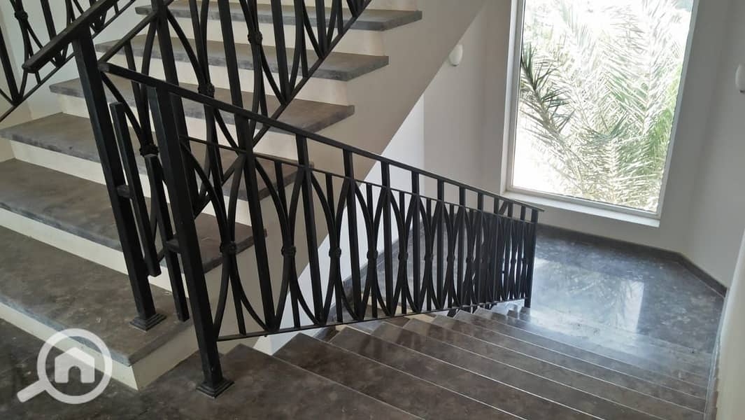 27 ee5834e8-8fec-40f4-be58-e2c6ed79a708. jpeg