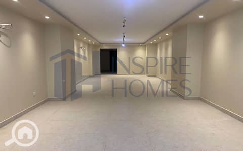 فلیٹ 3 غرف نوم للايجار في سموحة، الإسكندرية - 1. jpg