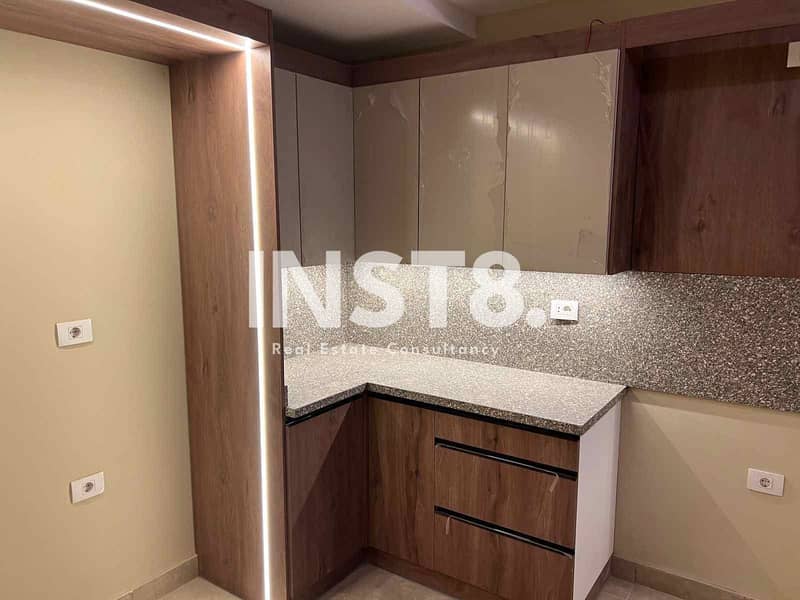 5 6931f5d6e2ac9_uploads6931f5d6e292d. jpeg