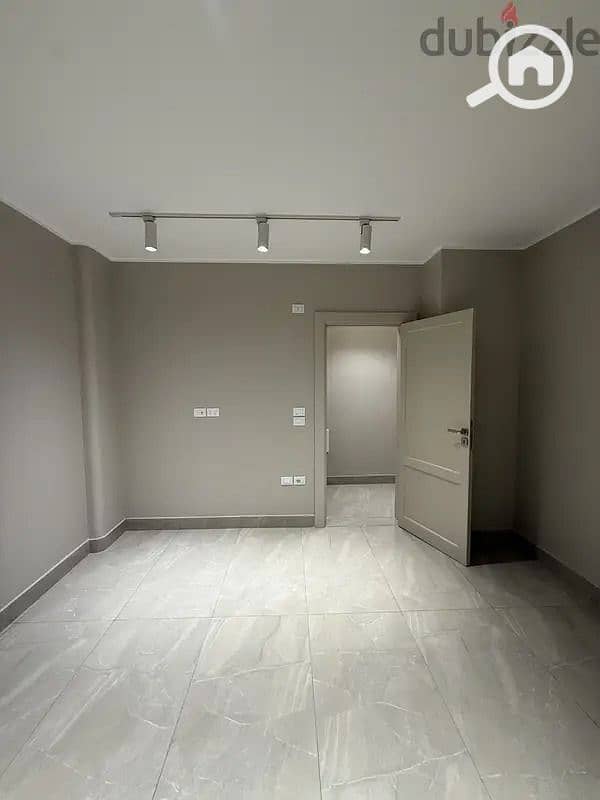 7 WhatsApp Image 2025-12-15 at 12.30. 25 PM (2). jpeg