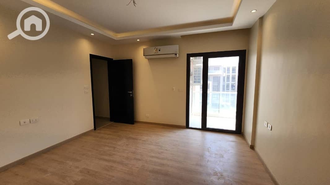 5 WhatsApp Image 2025-12-18 at 11.59. 36 AM (4). jpeg