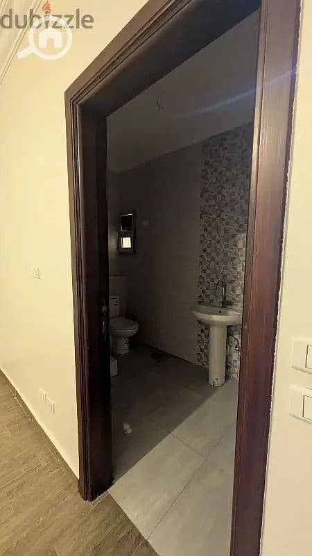 5 WhatsApp Image 2025-12-03 at 12.31. 25 PM (2). jpeg