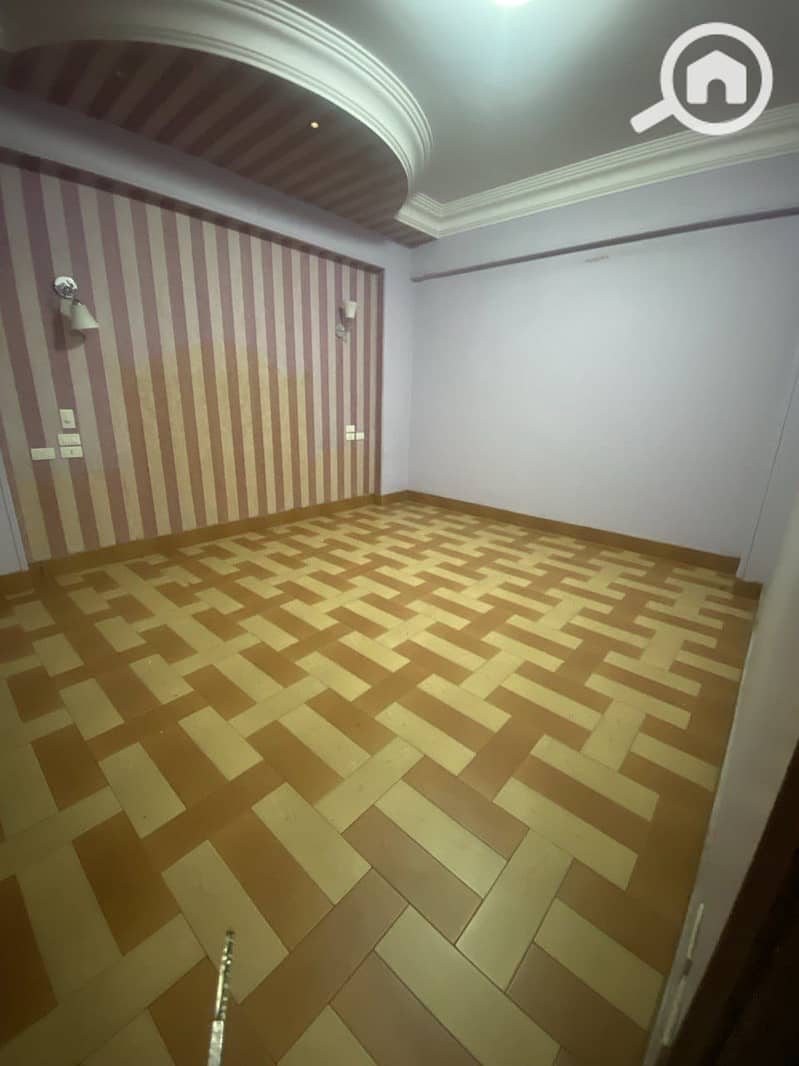 4 WhatsApp Image 2025-12-04 at 12.54. 43 PM. jpeg