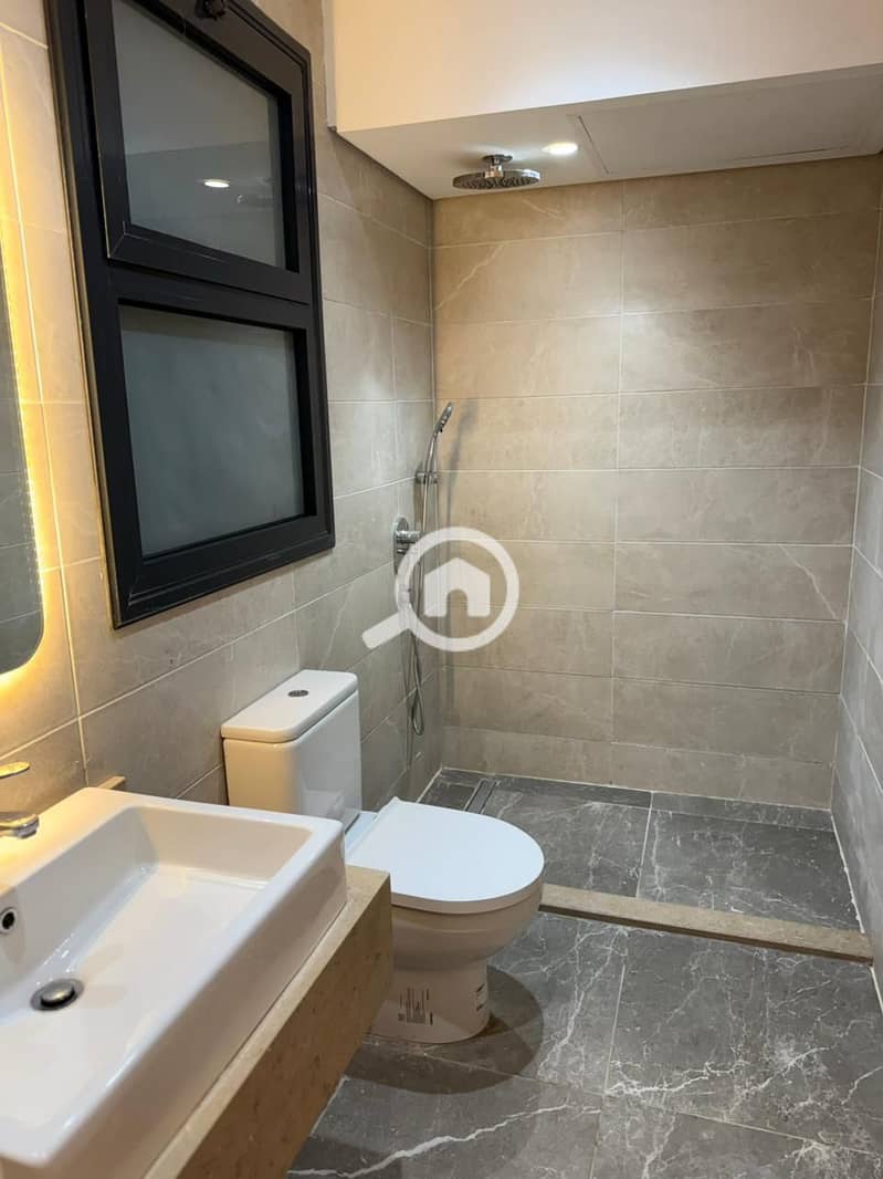 3 1df10ba0-90c1-46cb-88fd-d987a29bfd3f. jpg