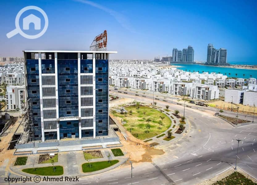 11 538152529_2118289708696441_8178381478029167564_n. jpg