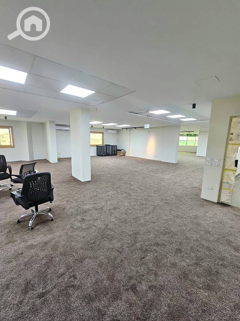 5 WhatsApp Image 2025-12-07 at 2.55. 20 PM (3). jpeg